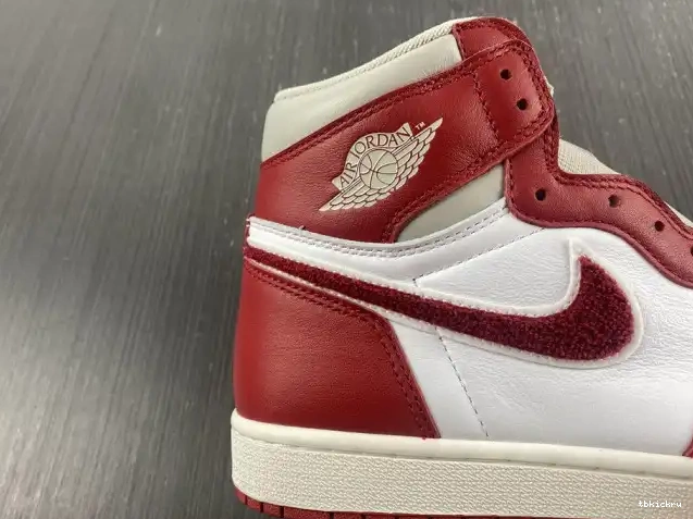 Cheap TBkick Jordan 1 (W) DJ4891-061 High OG Newstalgia Chenille 0526